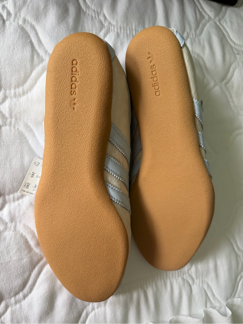 Adidas - Picture 5 of 5